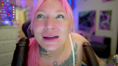 Snapshot of blackedbarbie chatting on 12-12-24, 09:58 Alice online show from 12-12-24, 09:58