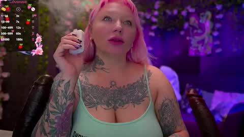 Snapshot of blackedbarbie chatting on 10-04-25, 07:01 Alice online show from 10-04-25, 07:01