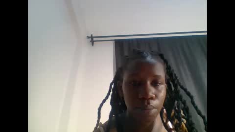 Snapshot of blackie_divaa chatting on 05-20-26, 07:42 divaa online show from 05-20-26, 07:42