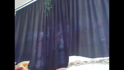 Snapshot of blackie_divaa chatting on 06-08-26, 05:08 divaa online show from 06-08-26, 05:08