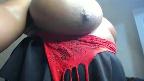 Snapshot of blackladyqx chatting on 01-26-25, 11:18 blackladyqx online show from 01-26-25, 11:18