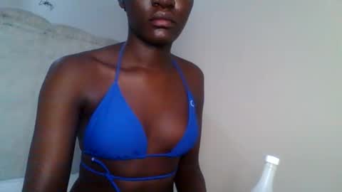 Snapshot of blackmela chatting on 09-10-25, 03:17 Blackmela online show from 09-10-25, 03:17