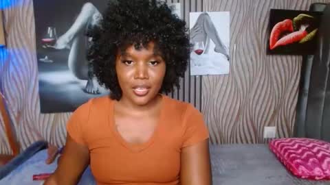 Smiley sylivia online show from 04-24-26, 10:18