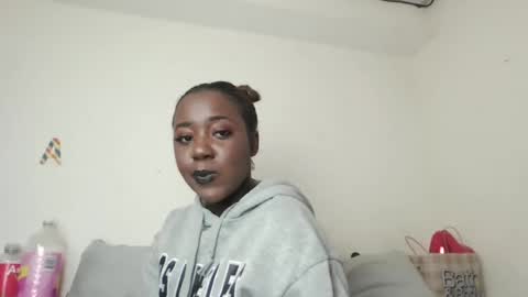 Snapshot of blackqueen888 chatting on 02-24-25, 12:52 blackqueen888 online show from 02-24-25, 12:52