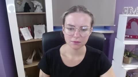 Snapshot of blackrosezoey chatting on 09-23-25, 04:48 Z O E Y online show from 09-23-25, 04:48