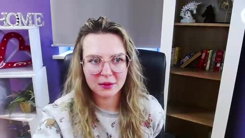 Z O E Y online show from 01-05-26, 05:27