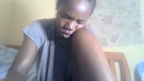 Snapshot of blacksexygal chatting on 02-23-25, 07:55 SARAH online show from 02-23-25, 07:55