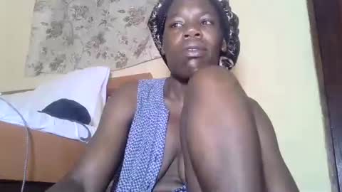 Snapshot of blacksexygal chatting on 03-07-25, 05:08 SARAH online show from 03-07-25, 05:08