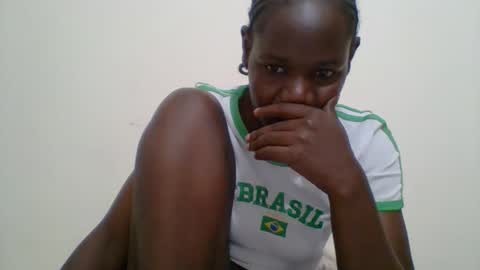 Snapshot of blacksexygal chatting on 09-15-25, 04:18 SARAH online show from 09-15-25, 04:18