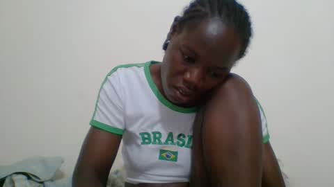 Snapshot of blacksexygal chatting on 09-22-25, 07:49 SARAH online show from 09-22-25, 07:49