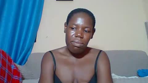 Snapshot of blacksexygal chatting on 05-30-26, 06:16 SARAH online show from 05-30-26, 06:16