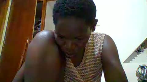 Snapshot of blacksexygal chatting on 06-15-26, 02:14 SARAH online show from 06-15-26, 02:14