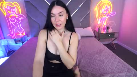 Snapshot of blacksilkqueen chatting on 11-21-25, 08:46 blacksilkqueen online show from 11-21-25, 08:46