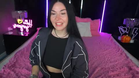 Snapshot of blacksilkqueen chatting on 11-22-25, 07:51 blacksilkqueen online show from 11-22-25, 07:51