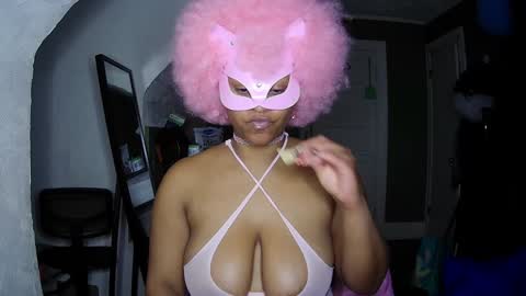 Queen Siren online show from 12-15-24, 10:07