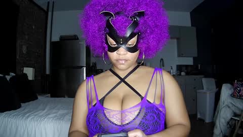 Queen Siren online show from 01-11-25, 01:59