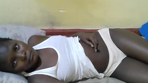 Snapshot of blackslim_girl2 chatting on 10-31-25, 11:22 blackslim_girl2 online show from 10-31-25, 11:22