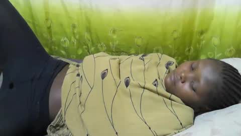 Snapshot of blackslim_girl2 chatting on 11-11-25, 03:39 blackslim_girl2 online show from 11-11-25, 03:39