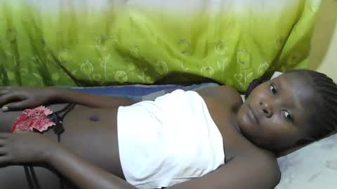 Snapshot of blackslim_girl2 chatting on 11-15-25, 07:05 blackslim_girl2 online show from 11-15-25, 07:05