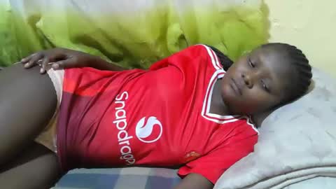 Snapshot of blackslim_girl2 chatting on 11-18-25, 06:29 blackslim_girl2 online show from 11-18-25, 06:29