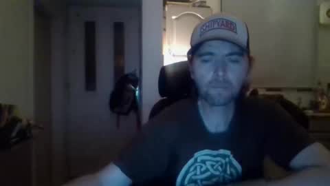 Snapshot of blackvswhite2022 chatting on 10-15-25, 04:45 blackvswhite2022 online show from 10-15-25, 04:45