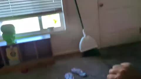 Snapshot of blackwolf94 chatting on 02-25-25, 08:41 Black wolf online show from 02-25-25, 08:41