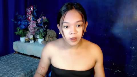Snapshot of blacky_luna chatting on 02-12-26, 05:13 sweetyluna online show from 02-12-26, 05:13