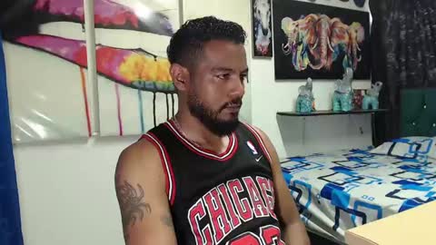 Richard online show from 02-05-25, 01:33