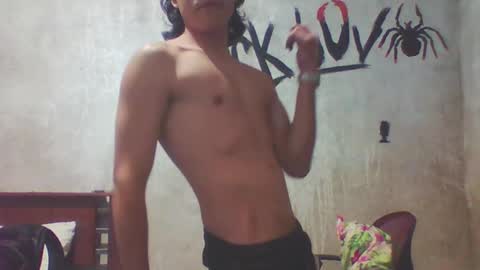 Snapshot of blade_sensual chatting on 10-26-25, 06:08 blade_sensual online show from 10-26-25, 06:08