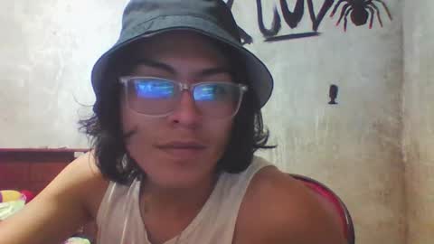 Snapshot of blade_sensual chatting on 11-06-25, 04:13 blade_sensual online show from 11-06-25, 04:13