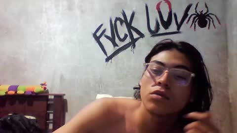 Snapshot of blade_sensual chatting on 11-25-25, 05:07 blade_sensual online show from 11-25-25, 05:07