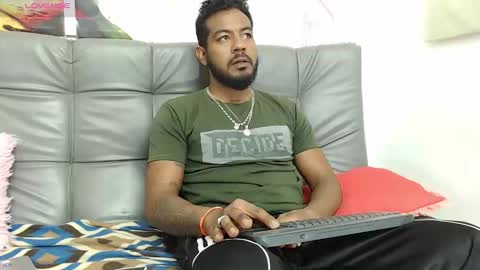 Richard online show from 09-26-25, 03:38