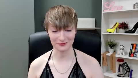 Blair online show from 10-17-25, 06:49