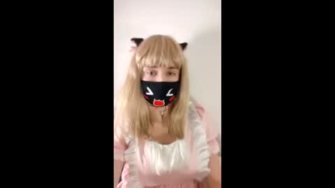 Snapshot of blairebellia chatting on 12-17-25, 02:23 blairebellia online show from 12-17-25, 02:23