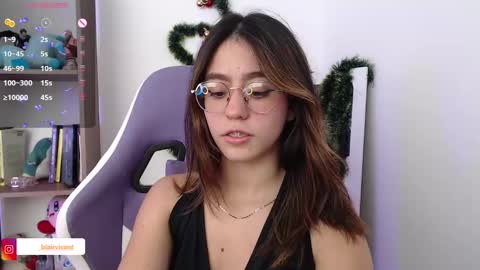 Snapshot of blairvicent chatting on 12-10-24, 03:22   online show from 12-10-24, 03:22
