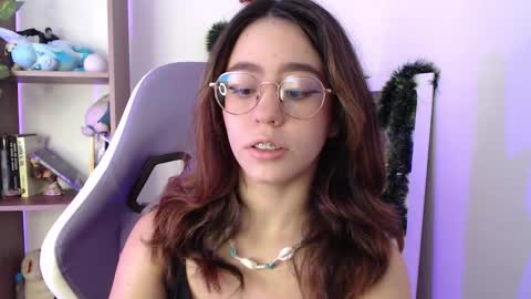Snapshot of blairvicent chatting on 12-27-24, 12:12   online show from 12-27-24, 12:12