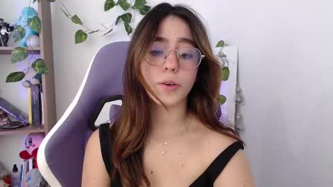 Snapshot of blairvicent chatting on 01-07-25, 02:51   online show from 01-07-25, 02:51