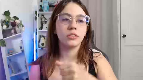   online show from 03-12-26, 02:12