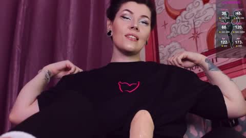 Britney online show from 02-15-25, 04:45