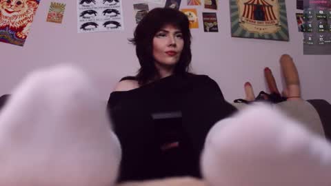 Britney online show from 02-06-26, 01:36