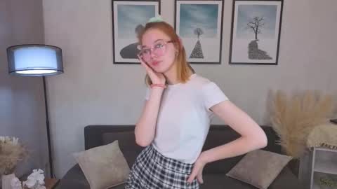 Eliza online show from 10-15-25, 11:32