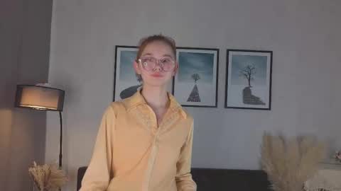 Eliza online show from 10-18-25, 10:05