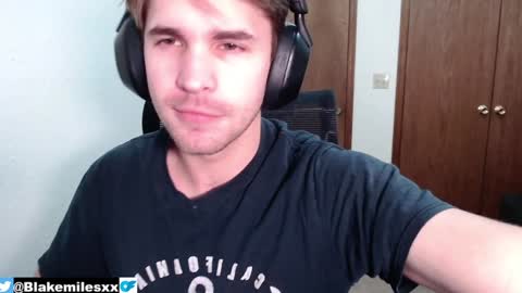 Snapshot of blakemiles2 chatting on 12-04-24, 07:39 Blake Miles online show from 12-04-24, 07:39