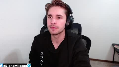 Snapshot of blakemiles2 chatting on 12-07-24, 12:56 Blake Miles online show from 12-07-24, 12:56