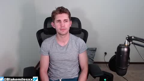 Snapshot of blakemiles2 chatting on 02-13-25, 02:56 Blake Miles online show from 02-13-25, 02:56