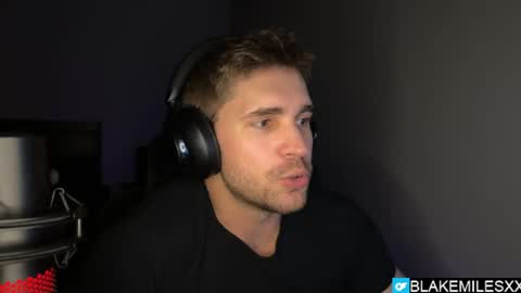 Blake Miles online show from 05-05-26, 01:35