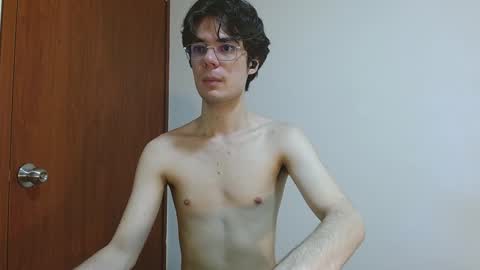 Snapshot of blakeshatter chatting on 12-18-24, 12:51 blakeshatter online show from 12-18-24, 12:51