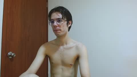 Snapshot of blakeshatter chatting on 12-27-24, 07:57 blakeshatter online show from 12-27-24, 07:57