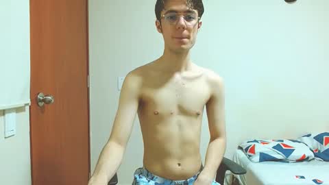 Snapshot of blakeshatter chatting on 01-23-25, 07:51 blakeshatter online show from 01-23-25, 07:51