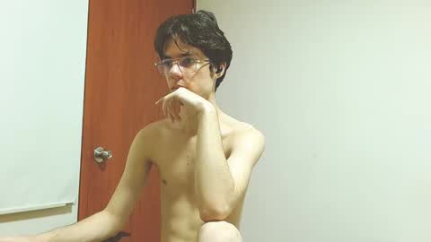 Snapshot of blakeshatter chatting on 03-12-25, 05:07 blakeshatter online show from 03-12-25, 05:07